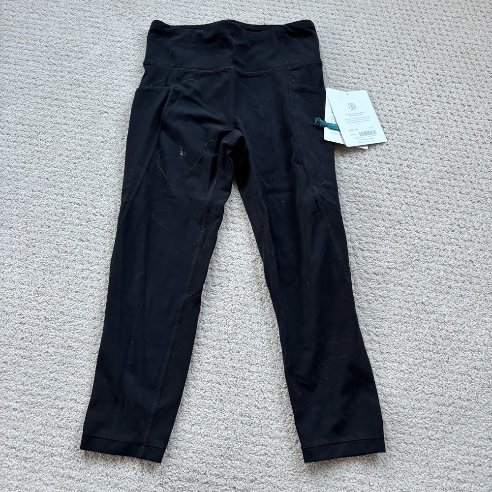 Athleta girl Black High rise stash your treasures capri